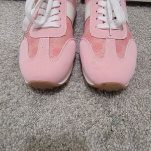 Stylish Pink Women's Sneakers